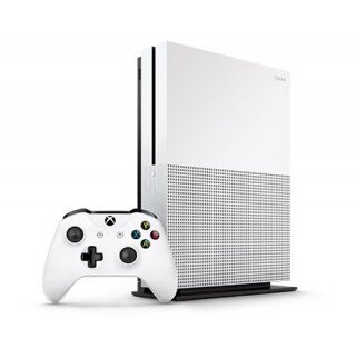 Microsoft Xbox One S 500 GB / Blue-ray Sürücü Oyun Konsolu kullananlar yorumlar